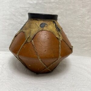 VTG Native Indian Inspired Handcrafted Pot Vessel‎ Vase Rawhide Cultural Symbols